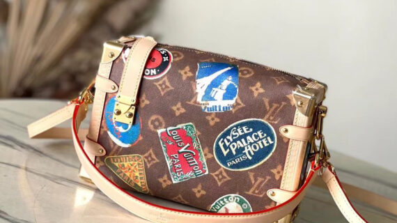 路易威登 Louis Vuitton LV 侧边软箱/侧边盒子包 中号手袋 2024春夏复古酒店标签系列 路易威登 Louis Vuitton LV 侧边软箱/侧边盒子包 中号手袋 2024春夏复古酒店标签系列