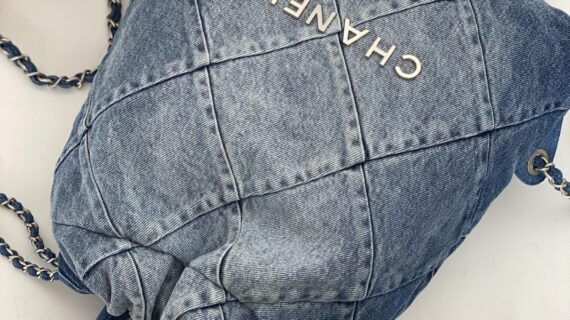 香奈儿 (Chanel) 22 牛仔双肩包 顶级复刻 媲美代购