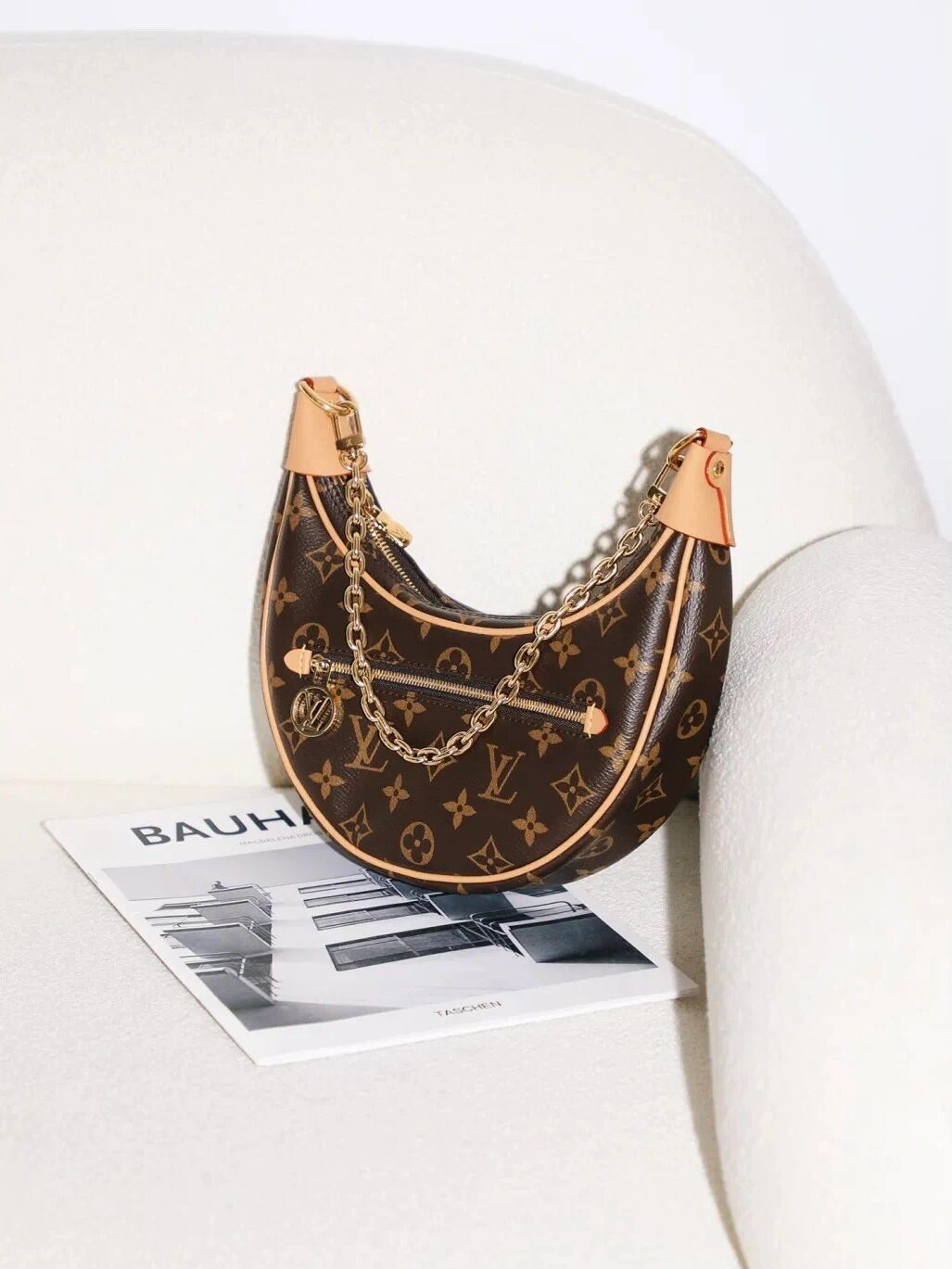 路易威登 Louis Vuitton LV Loop 豌豆包/月牙包 顶级复刻 1