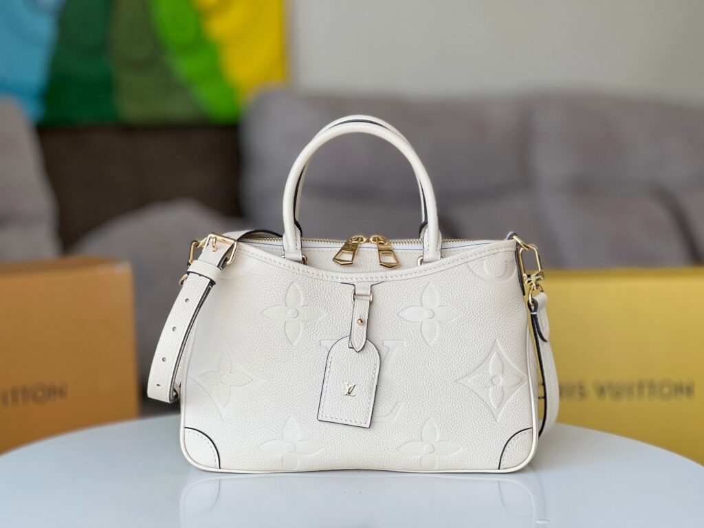 Louis Vuitton 路易威登 LV白色 Trianon 小号手提包/单肩包