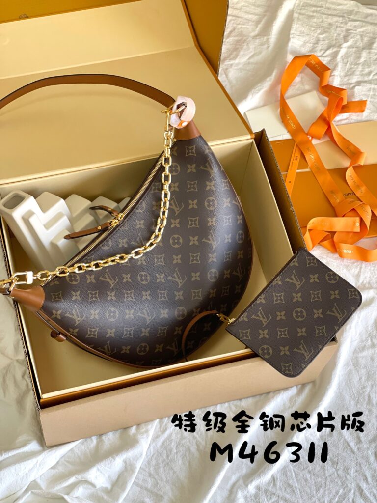路易威登 LV Loop GM 大号月亮包 顶级原厂品质与时尚走秀款推荐