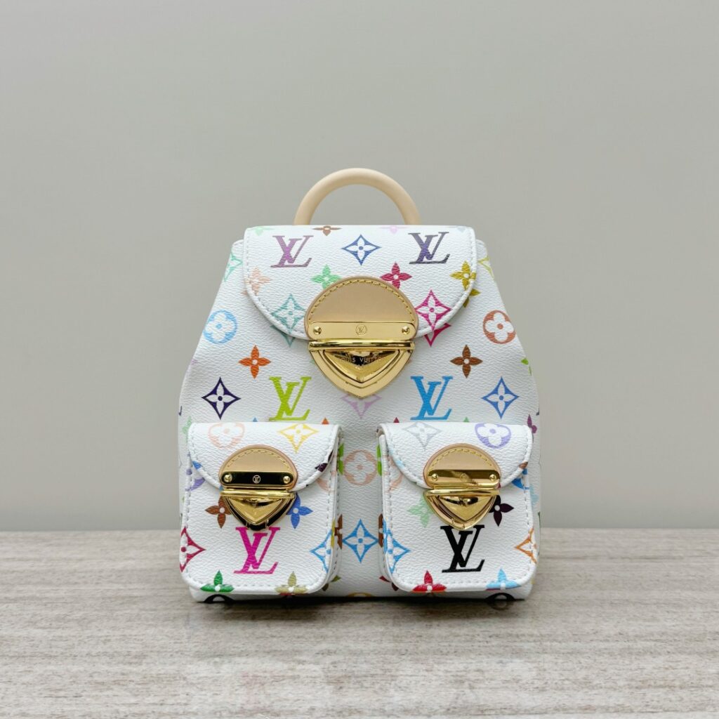 路易威登 LV 白三彩 Venice 双肩包 点亮你的少女穿搭