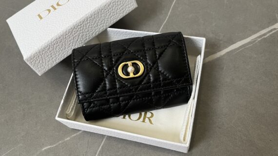 迪奥 Dior Caro 黑色羊皮藤格纹卡包钱包 顶级原厂皮品质 迪奥 Dior Caro 黑色羊皮藤格纹卡包钱包 顶级原厂皮品质