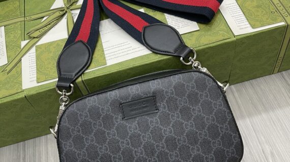 Gucci 古驰 GG Supreme 黑色相机包 男士潮流顶级复刻