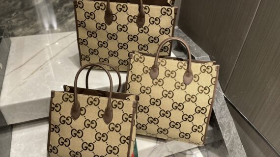 古驰 Gucci Aria 系列 Jumbo GG 托特包 肖战同款高品质复古手袋