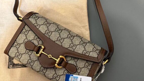 古驰 Gucci Horsebit 1955 单肩包 GG Supreme 帆布意大利进口皮料