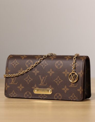 路易威登 Lily 链条钱包WOC 经典 Monogram 帆布单肩包 搭配金色五金及 LV Circle 吊坠