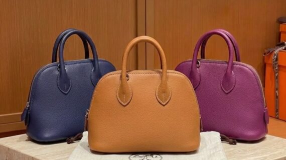 爱马仕 保龄球包17cm Hermès Mini Bolide 1923 手袋 顶级 Evercolor 皮革与三款神仙配色 爱马仕 保龄球包17cm Hermès Mini Bolide 1923 手袋 顶级 Evercolor 皮革与三款神仙配色