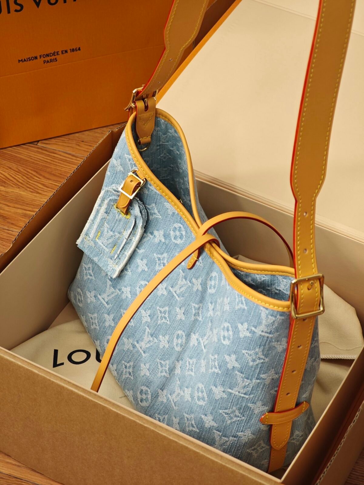 路易威登 Carryall PM 手提包 29cm LV By The Pool 系列 Monogram 丹宁蓝 - 图片 2