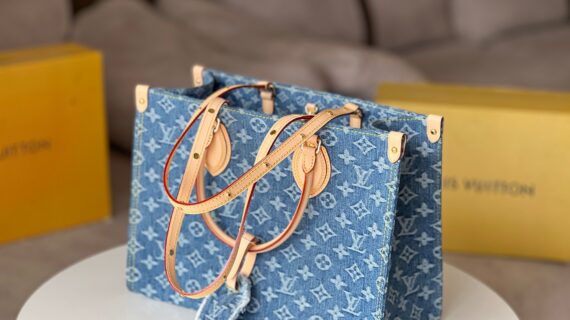 LV 牛仔托特包 路易威登 Louis Vuitton 蓝色丹宁 Onthego 中号 顶级原单 LV 牛仔托特包 路易威登 Louis Vuitton 蓝色丹宁 Onthego 中号 顶级原单