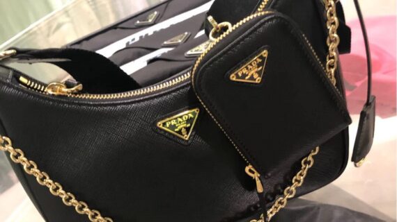 Prada 普拉达 Re-Edition 2005 Hobo 腋下包 尼龙款与全皮黑金款 Prada 普拉达 Re-Edition 2005 Hobo 腋下包 尼龙款与全皮黑金款