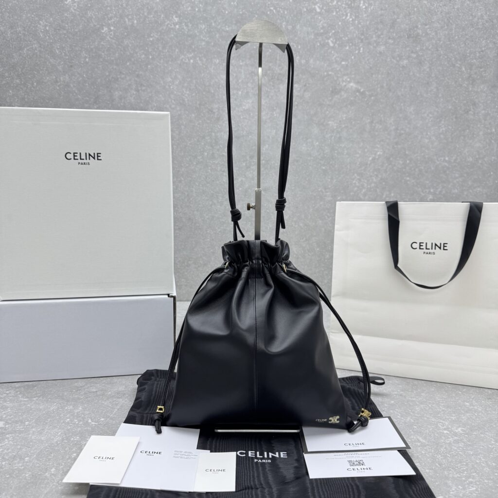 CELINE思琳 CRYSTAL 抽绳福袋包 27x31cm 顶级软皱小羊皮云朵包 – Image 2 CELINE思琳 CRYSTAL 抽绳福袋包 27x31cm 顶级软皱小羊皮云朵包 – Image 2