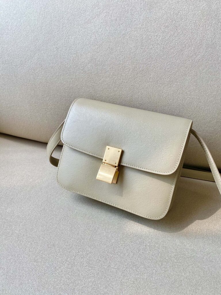 赛琳 Celine 小号豆腐包 18.5cm 抛光和水波纹小牛皮 Box Teen 8款配色斜挎包 – Image 4 赛琳 Celine 小号豆腐包 18.5cm 抛光和水波纹小牛皮 Box Teen 8款配色斜挎包 – Image 4