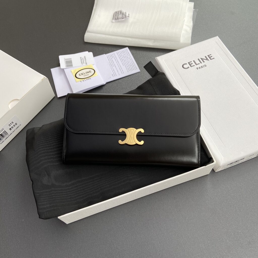 CELINE 赛琳 TRIOMPHE 凯旋门大号翻盖钱包19cm WOC 经典老花、黑色与卵石色小牛皮 – Image 7 CELINE 赛琳 TRIOMPHE 凯旋门大号翻盖钱包19cm WOC 经典老花、黑色与卵石色小牛皮 – Image 7