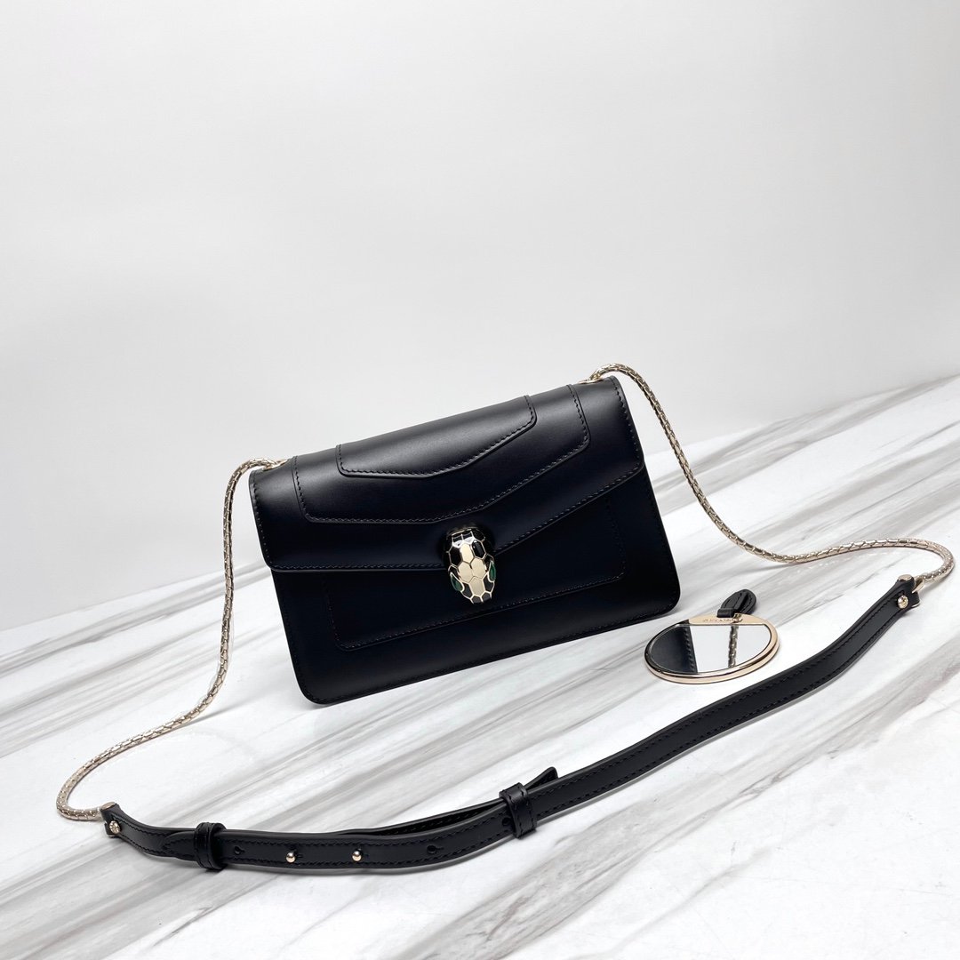 10-207.jpeg BVLGARI 宝格丽 Serpenti Forever 小牛皮斜挎包22.5cm 蛇头珐琅扣链条单肩包 4色可选 - 图片 10