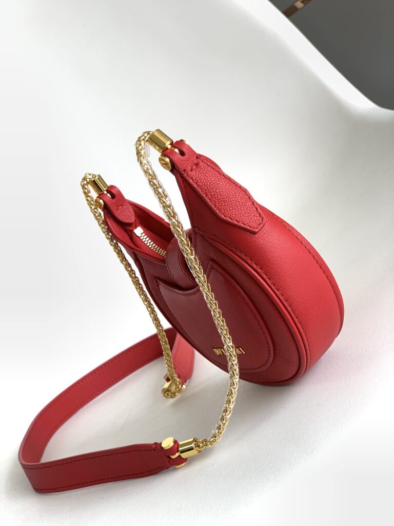 BVLGARI 宝格丽 Serpenti Ellipse 迷你斜挎包 蛇头包 新月包 半月包 小牛皮双色可选 – Image 6 BVLGARI 宝格丽 Serpenti Ellipse 迷你斜挎包 蛇头包 新月包 半月包 小牛皮双色可选 – Image 6