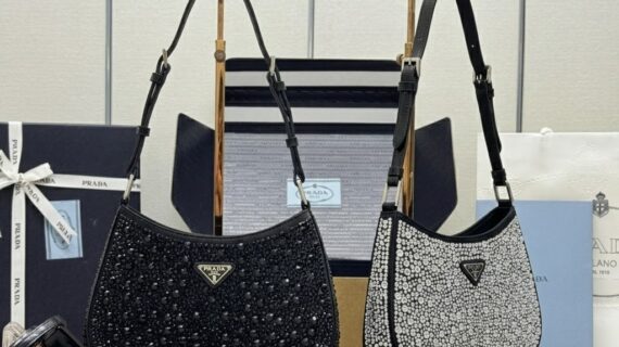 Prada 普拉达 Cleo 满天星单肩包 1BC169 缎面水钻腋下包 Prada 普拉达 Cleo 满天星单肩包 1BC169 缎面水钻腋下包