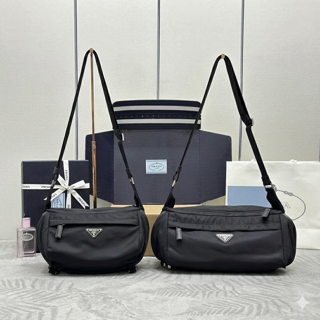 普拉达 Prada 经典尼龙邮差包 27cm/32cm 翻盖式单肩包