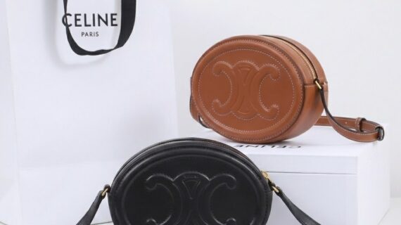 赛琳 CELINE 猪鼻子包 Cuir Triomphe椭圆形月饼包 20cm/16cm双尺寸