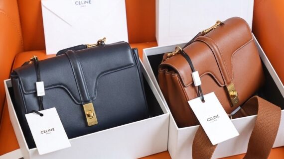 CELINE 赛琳 TEEN SOFT 16 柔软小牛皮手袋 宽肩带翻盖包 焦糖色/深蓝色 复古休闲斜挎包 CELINE 赛琳 TEEN SOFT 16 柔软小牛皮手袋 宽肩带翻盖包 焦糖色/深蓝色 复古休闲斜挎包