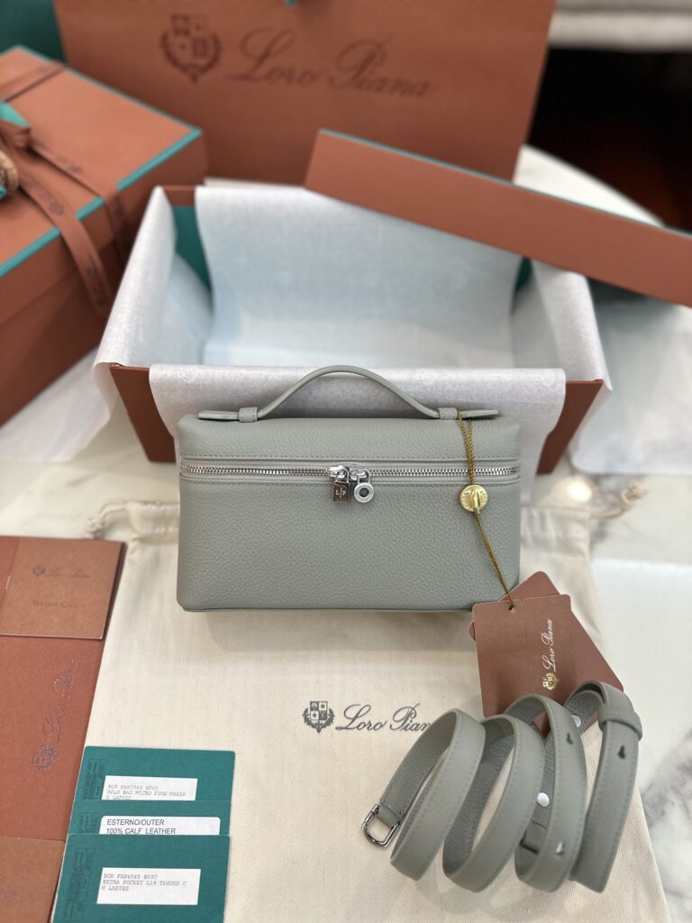 Loro Piana 诺悠翩雅 Extra Pocket L19 饭盒包 可斜挎肩背手提包 全颜色可选 – Image 6 Loro Piana 诺悠翩雅 Extra Pocket L19 饭盒包 可斜挎肩背手提包 全颜色可选 – Image 6