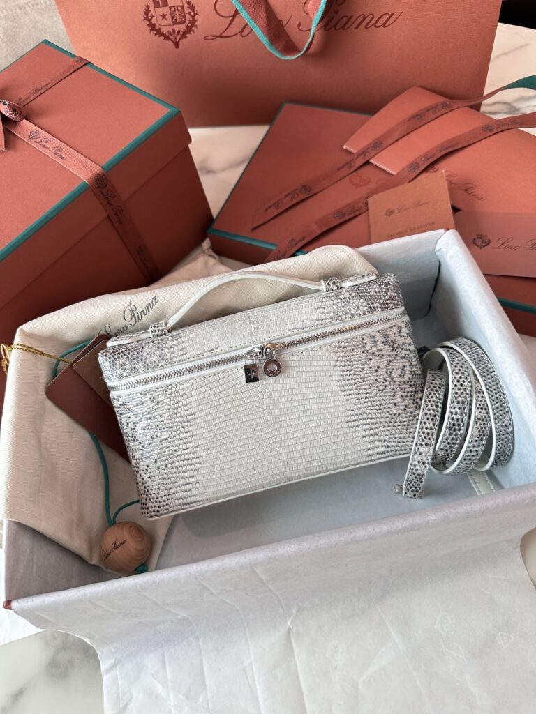 Loro Piana 诺悠翩雅 Extra Pocket L19 喜马拉雅蜥蜴皮手袋 饭盒包 – Image 2 Loro Piana 诺悠翩雅 Extra Pocket L19 喜马拉雅蜥蜴皮手袋 饭盒包 – Image 2