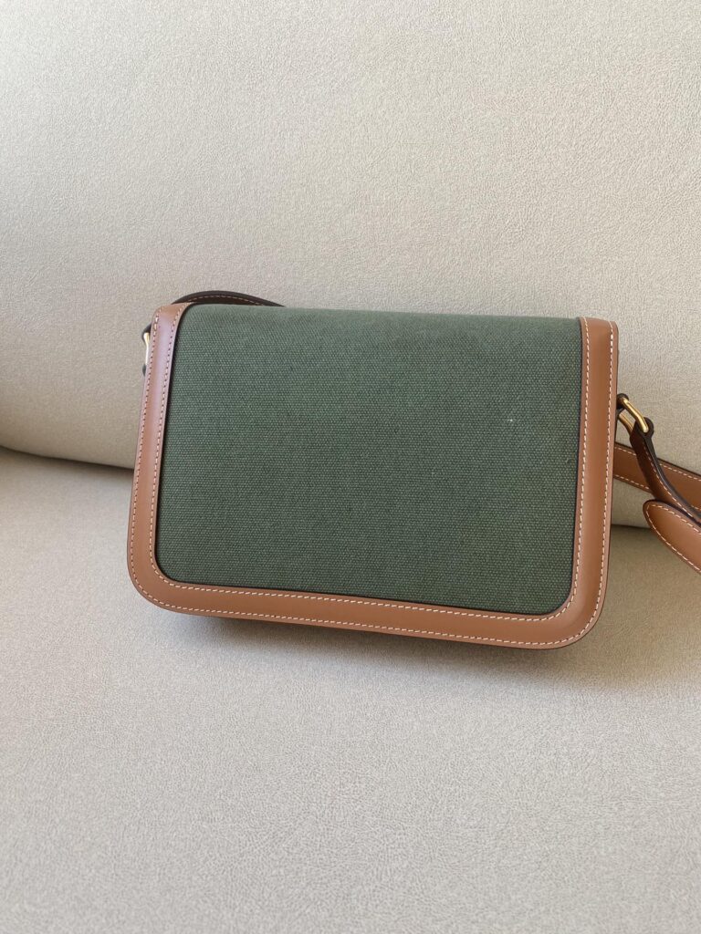 赛琳 CELINE 凯旋门中号帆布拼接皮革单肩包 22.5cm 复古老花刺绣翻盖包 – Image 2 赛琳 CELINE 凯旋门中号帆布拼接皮革单肩包 22.5cm 复古老花刺绣翻盖包 – Image 2