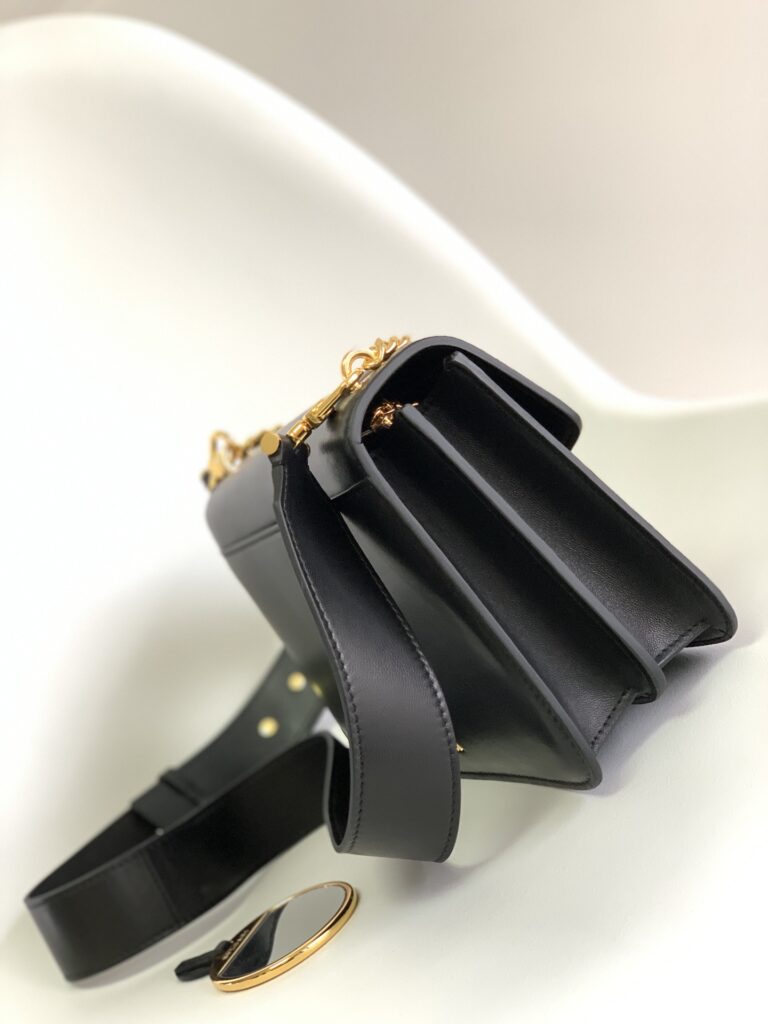BVLGARI 宝格丽 Serpenti Forever 蛇头包小羊皮单肩斜挎包女包 4色25cm 粗链条琴谱包 – Image 4 BVLGARI 宝格丽 Serpenti Forever 蛇头包小羊皮单肩斜挎包女包 4色25cm 粗链条琴谱包 – Image 4