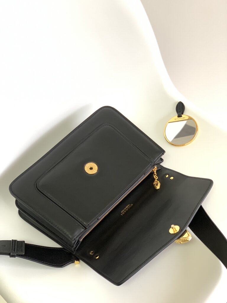 BVLGARI 宝格丽 Serpenti Forever 蛇头包小羊皮单肩斜挎包女包 4色25cm 粗链条琴谱包 – Image 8 BVLGARI 宝格丽 Serpenti Forever 蛇头包小羊皮单肩斜挎包女包 4色25cm 粗链条琴谱包 – Image 8