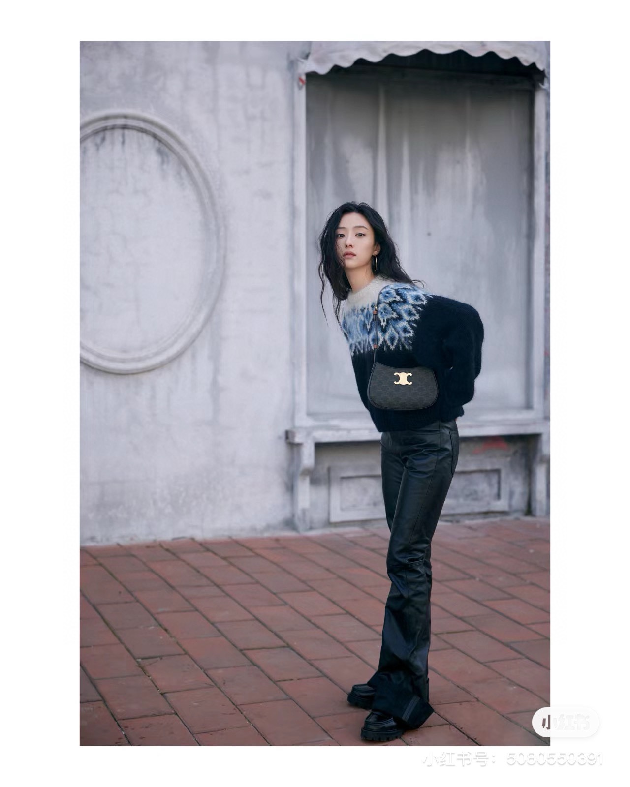 CELINE 赛琳新款 TILLY 腋下包 亮泽小牛皮/凯旋门印花 女士精品单肩包 23cm – Image 14 CELINE 赛琳新款 TILLY 腋下包 亮泽小牛皮/凯旋门印花 女士精品单肩包 23cm – Image 14