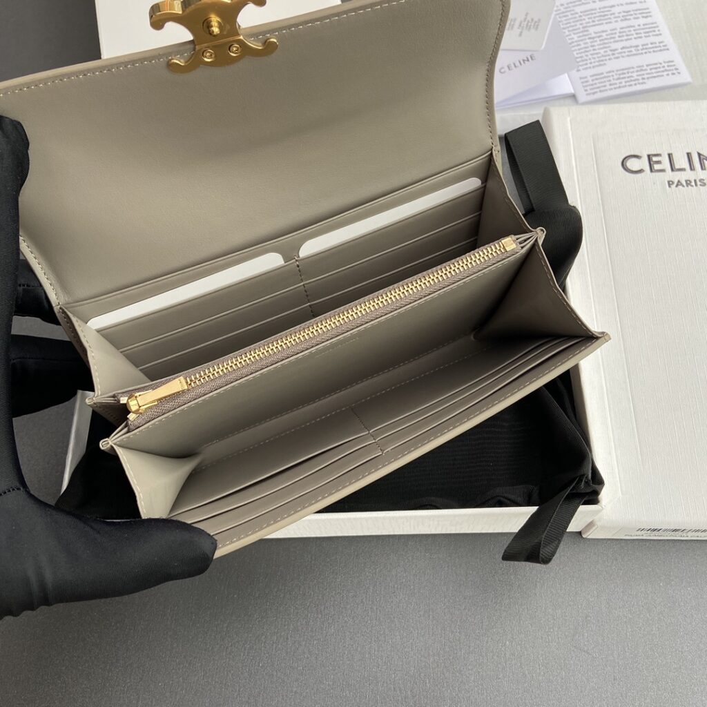 CELINE 赛琳 TRIOMPHE 凯旋门大号翻盖钱包19cm WOC 经典老花、黑色与卵石色小牛皮 – Image 16 CELINE 赛琳 TRIOMPHE 凯旋门大号翻盖钱包19cm WOC 经典老花、黑色与卵石色小牛皮 – Image 16