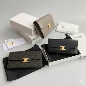 CELINE 赛琳 TRIOMPHE 凯旋门大号翻盖钱包19cm WOC 经典老花、黑色与卵石色小牛皮 CELINE 赛琳 TRIOMPHE 凯旋门大号翻盖钱包19cm WOC 经典老花、黑色与卵石色小牛皮