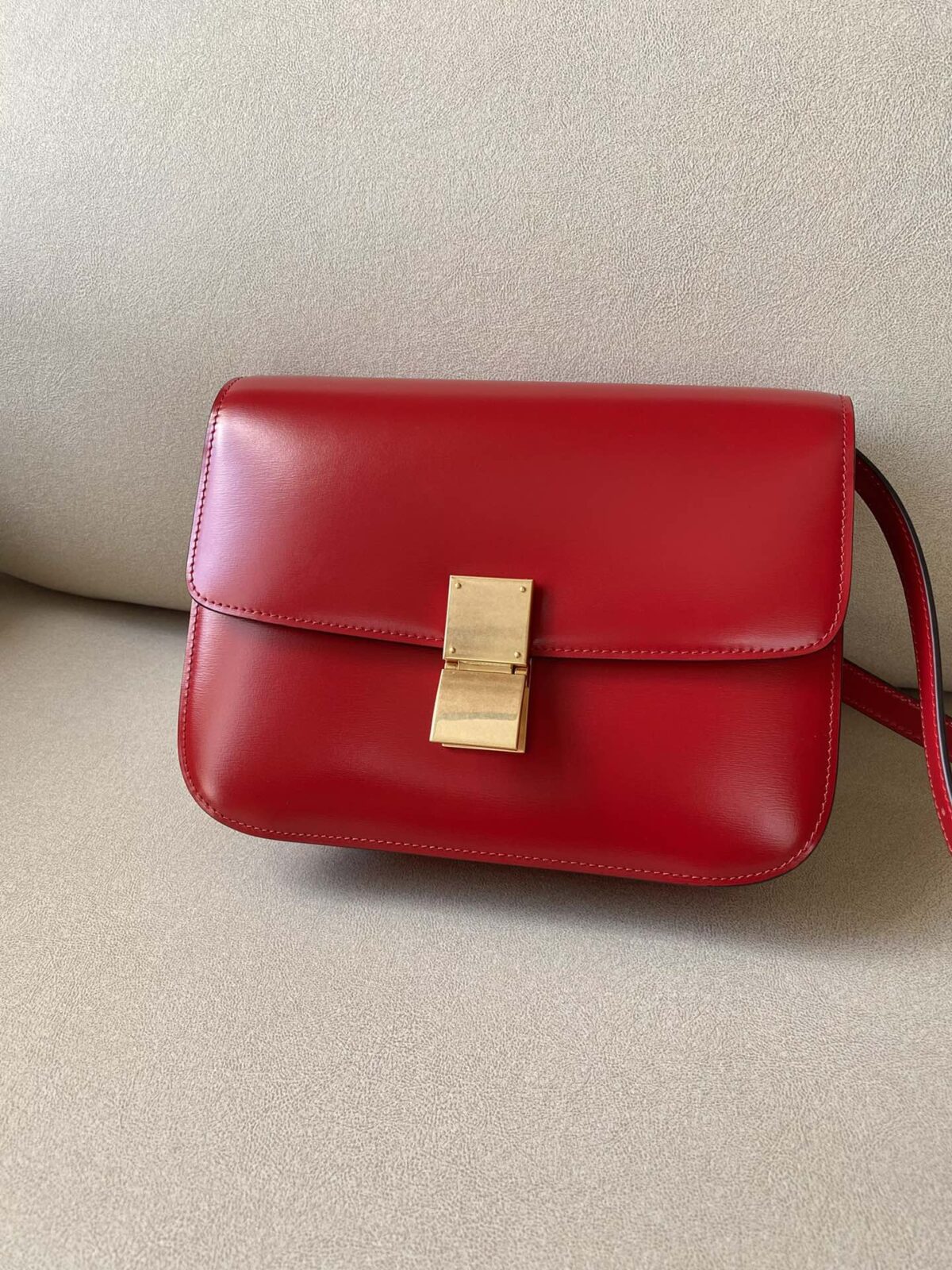 Celine 赛琳中号豆腐包 24cm Classic Box 细横纹小牛皮单肩斜挎包 6色可选 – Image 9 Celine 赛琳中号豆腐包 24cm Classic Box 细横纹小牛皮单肩斜挎包 6色可选 – Image 9