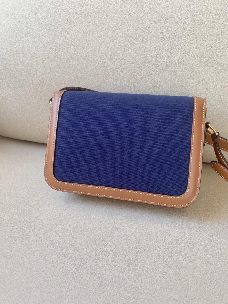 赛琳 CELINE 凯旋门中号帆布拼接皮革单肩包 22.5cm 复古老花刺绣翻盖包 – Image 13 赛琳 CELINE 凯旋门中号帆布拼接皮革单肩包 22.5cm 复古老花刺绣翻盖包 – Image 13