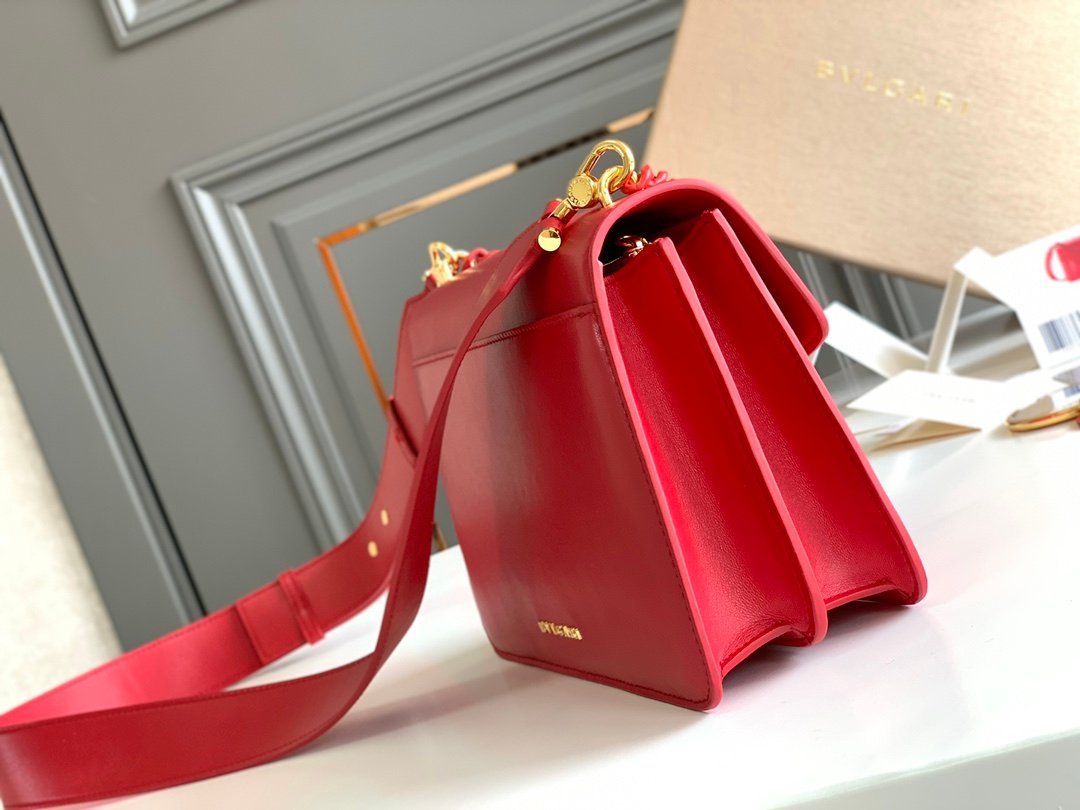 29-38.jpeg Bvlgari 宝格丽 Serpenti Forever粗链系列斜挎包25cm 小牛皮单肩手提包 蛇头搭扣 4色可选 - 图片 11