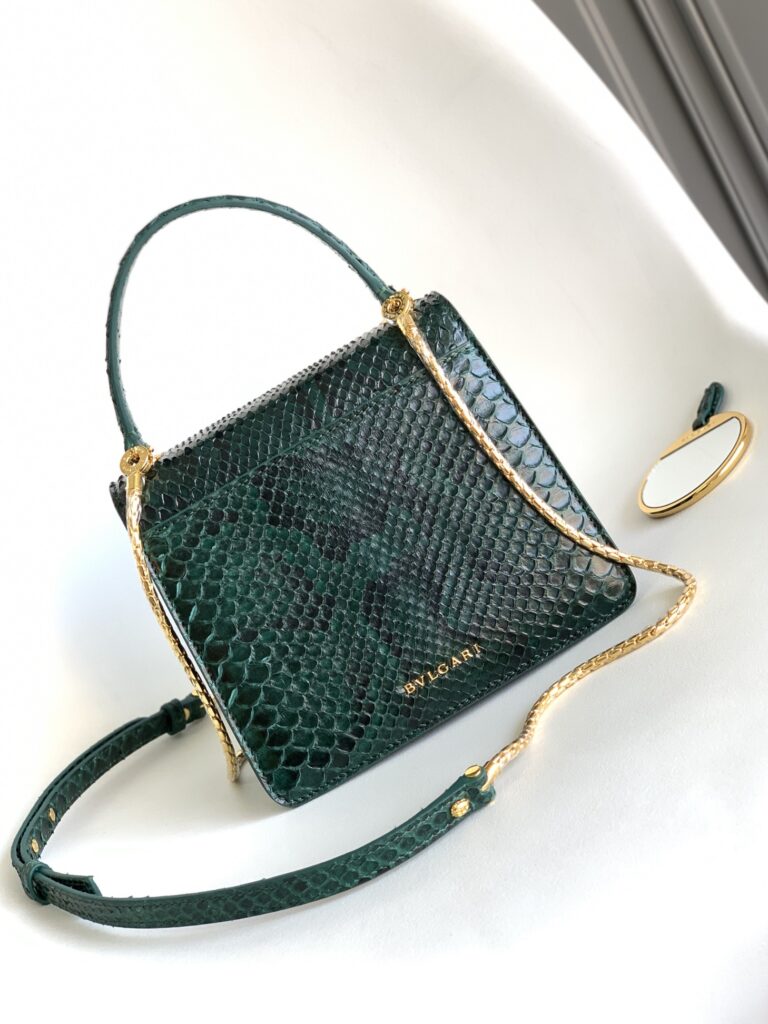 宝格丽 Bvlgari Serpenti Forever 森林翡翠绿蟒蛇皮蛇头包18cm 三层手提风琴包 – Image 3 宝格丽 Bvlgari Serpenti Forever 森林翡翠绿蟒蛇皮蛇头包18cm 三层手提风琴包 – Image 3