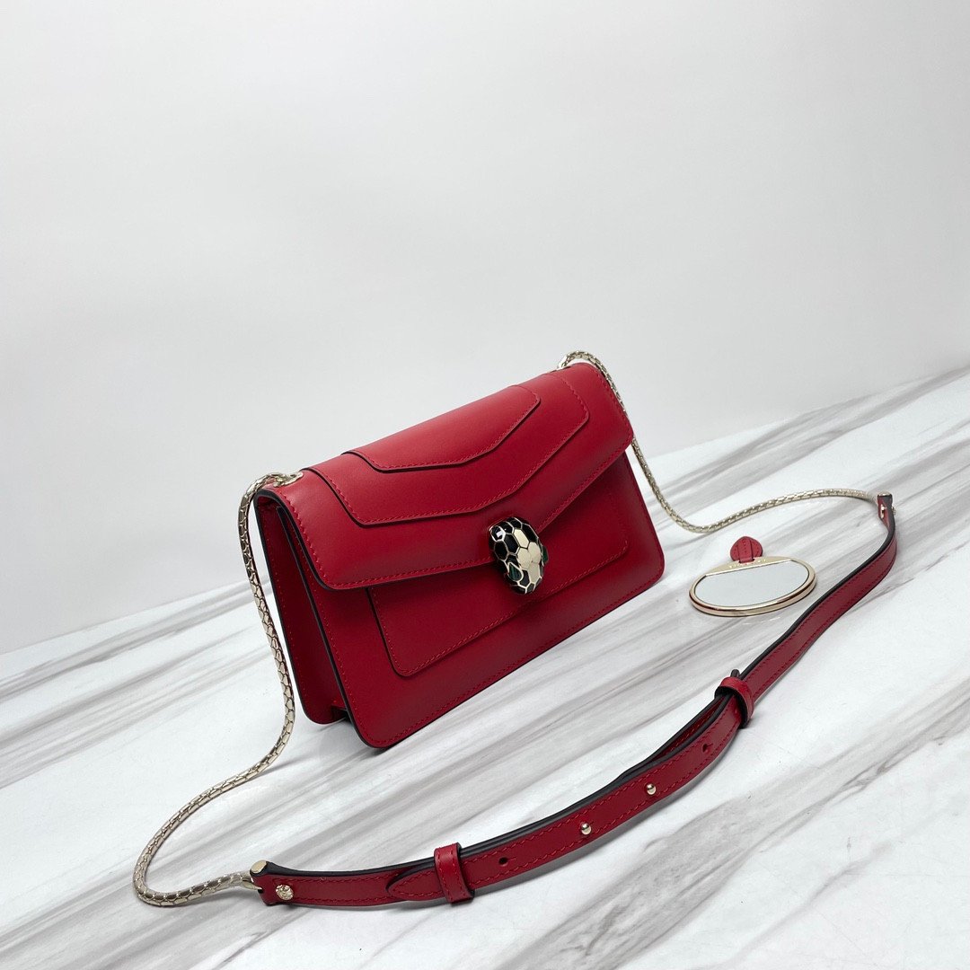 3-197.jpeg BVLGARI 宝格丽 Serpenti Forever 小牛皮斜挎包22.5cm 蛇头珐琅扣链条单肩包 4色可选 - 图片 4