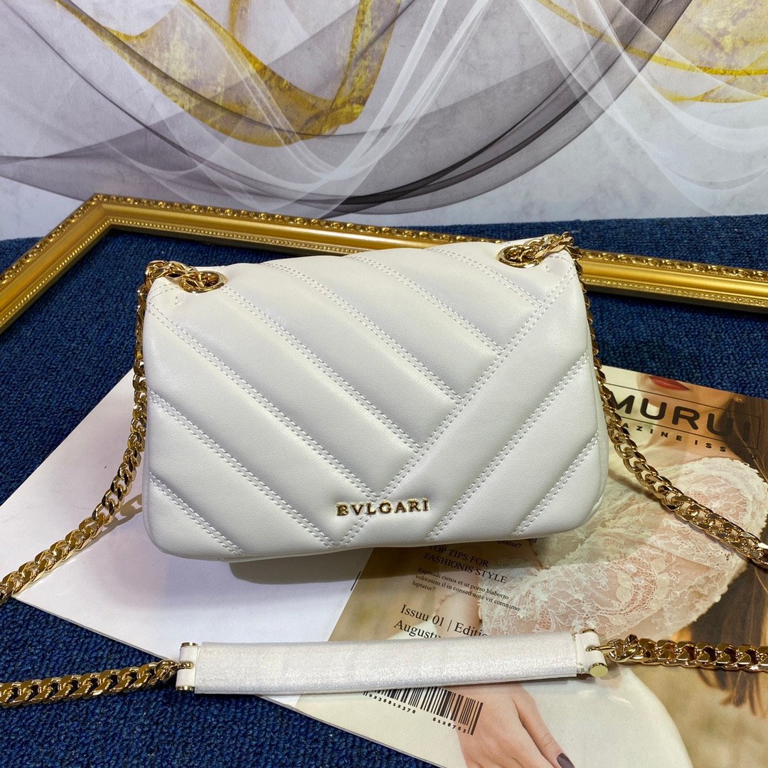 3-203.jpeg BVLGARI 宝格丽 Serpenti Forever 系列人字纹绗缝小牛皮单肩包22.5cm 女士斜挎手提包 配蛇头搭扣 - 图片 3