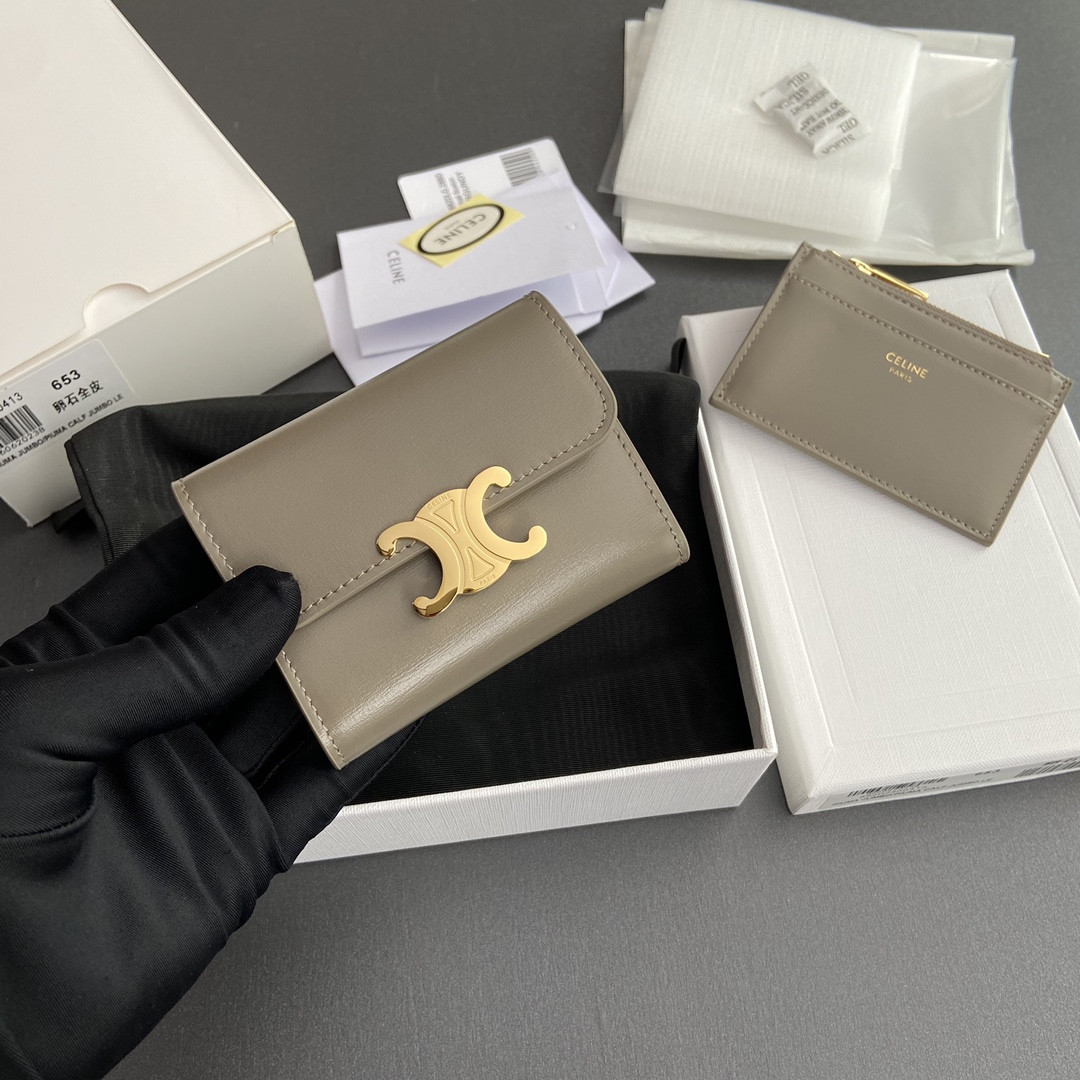 赛琳 CELINE 凯旋门亮泽牛皮短款钱包 TRIOMPHE 冰川蓝/卵石 5色迷你皮夹 – Image 13 赛琳 CELINE 凯旋门亮泽牛皮短款钱包 TRIOMPHE 冰川蓝/卵石 5色迷你皮夹 – Image 13
