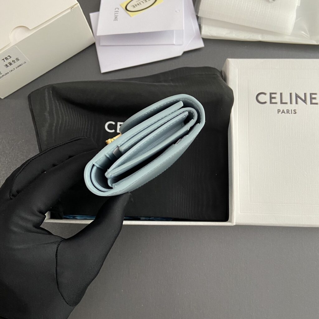 赛琳 CELINE 凯旋门短款钱包9.5cm 6款配色 经典Triomphe系列 – Image 9 赛琳 CELINE 凯旋门短款钱包9.5cm 6款配色 经典Triomphe系列 – Image 9