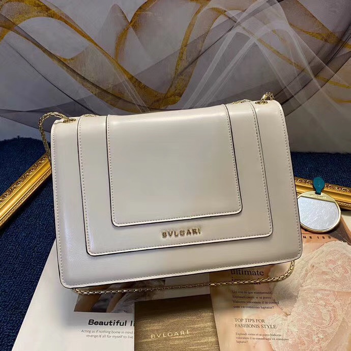 BVLGARI 宝格丽 大号28cm 牛皮单肩斜挎包 4色可选 – Image 15 BVLGARI 宝格丽 大号28cm 牛皮单肩斜挎包 4色可选 – Image 15