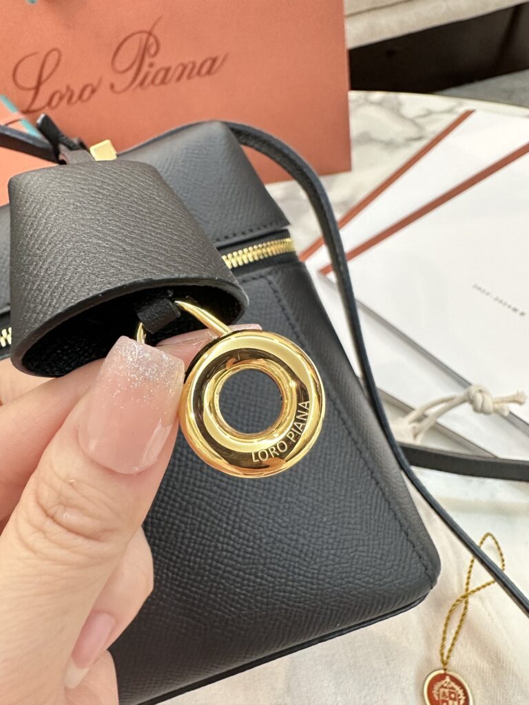 Loro Piana 诺悠翩雅 Extra Bag L27盒饭包 轻奢风天花板手提包 全系列十余色 – Image 9 Loro Piana 诺悠翩雅 Extra Bag L27盒饭包 轻奢风天花板手提包 全系列十余色 – Image 9