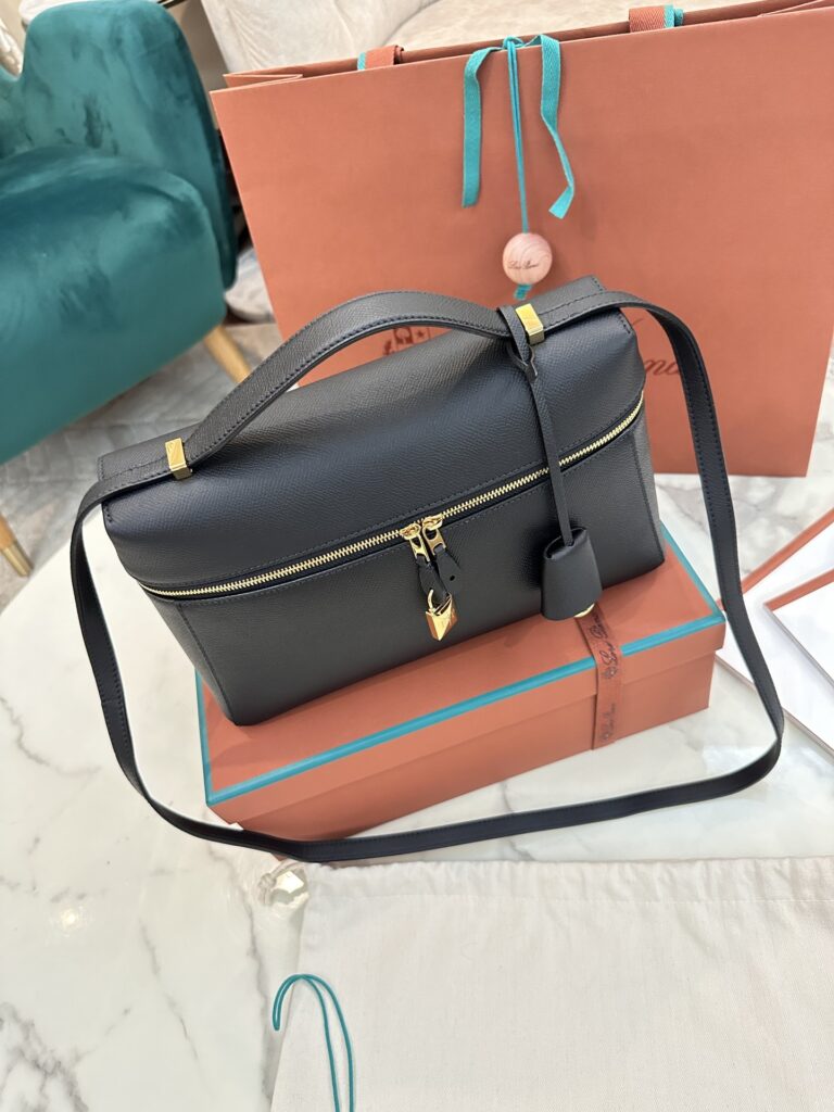 Loro Piana 诺悠翩雅 Extra Bag L27盒饭包 轻奢风天花板手提包 全系列十余色 – Image 14 Loro Piana 诺悠翩雅 Extra Bag L27盒饭包 轻奢风天花板手提包 全系列十余色 – Image 14