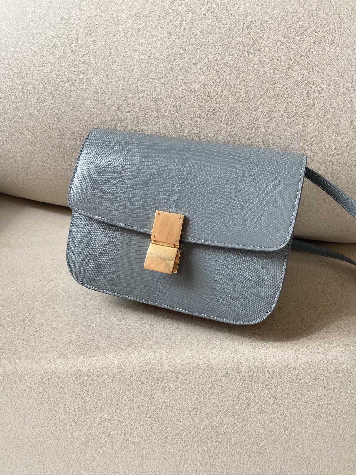 Celine 赛琳中号豆腐包 24cm Classic Box 细横纹小牛皮单肩斜挎包 6色可选 – Image 11 Celine 赛琳中号豆腐包 24cm Classic Box 细横纹小牛皮单肩斜挎包 6色可选 – Image 11