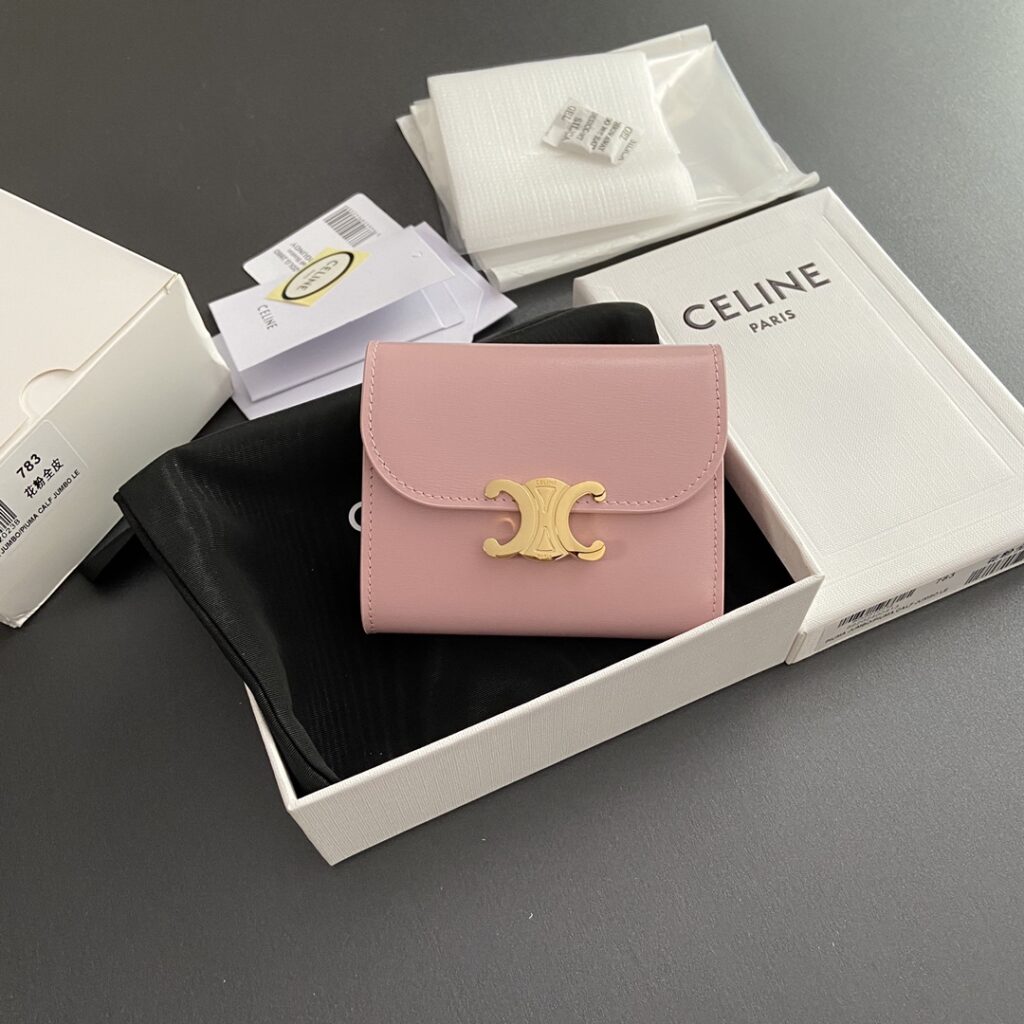 赛琳 CELINE 凯旋门短款钱包9.5cm 6款配色 经典Triomphe系列 – Image 11 赛琳 CELINE 凯旋门短款钱包9.5cm 6款配色 经典Triomphe系列 – Image 11