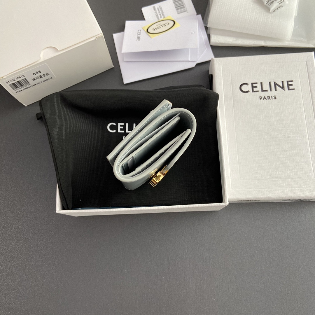 赛琳 CELINE 凯旋门亮泽牛皮短款钱包 TRIOMPHE 冰川蓝/卵石 5色迷你皮夹 – Image 5 赛琳 CELINE 凯旋门亮泽牛皮短款钱包 TRIOMPHE 冰川蓝/卵石 5色迷你皮夹 – Image 5