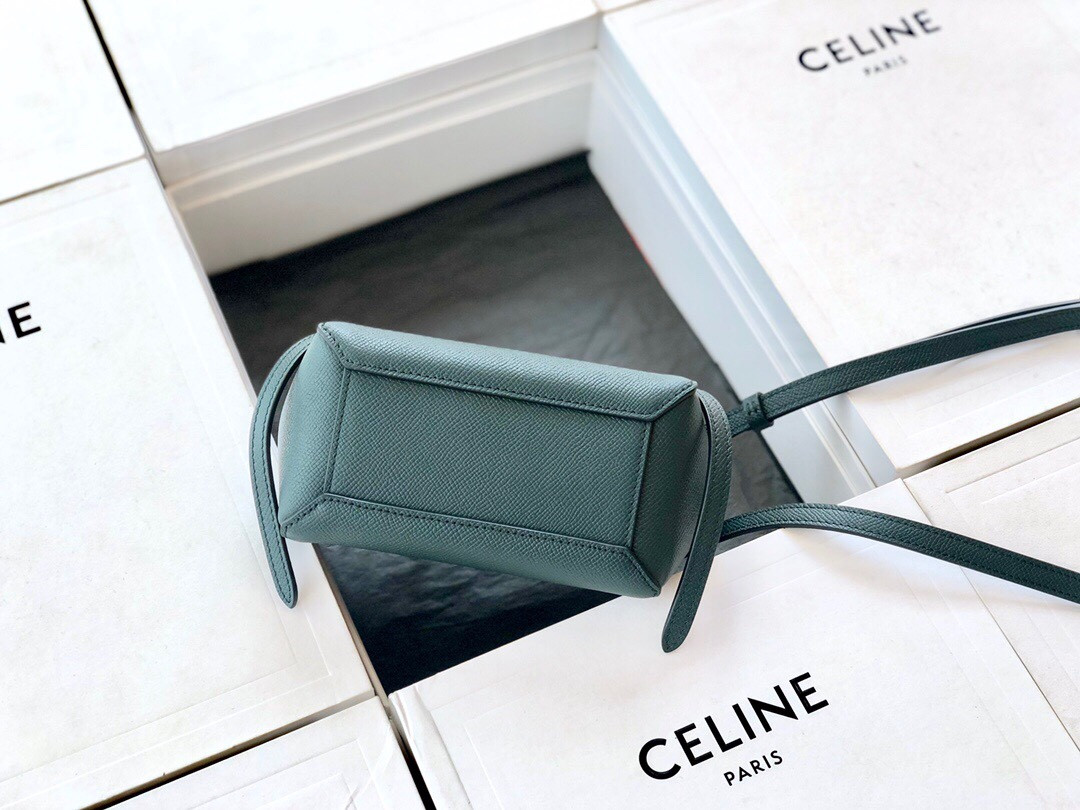 赛琳 CELINE 粒面牛皮鲶鱼包 BELT PICO 5色可选 2种尺寸斜挎包 21cm/15cm – Image 4 赛琳 CELINE 粒面牛皮鲶鱼包 BELT PICO 5色可选 2种尺寸斜挎包 21cm/15cm – Image 4