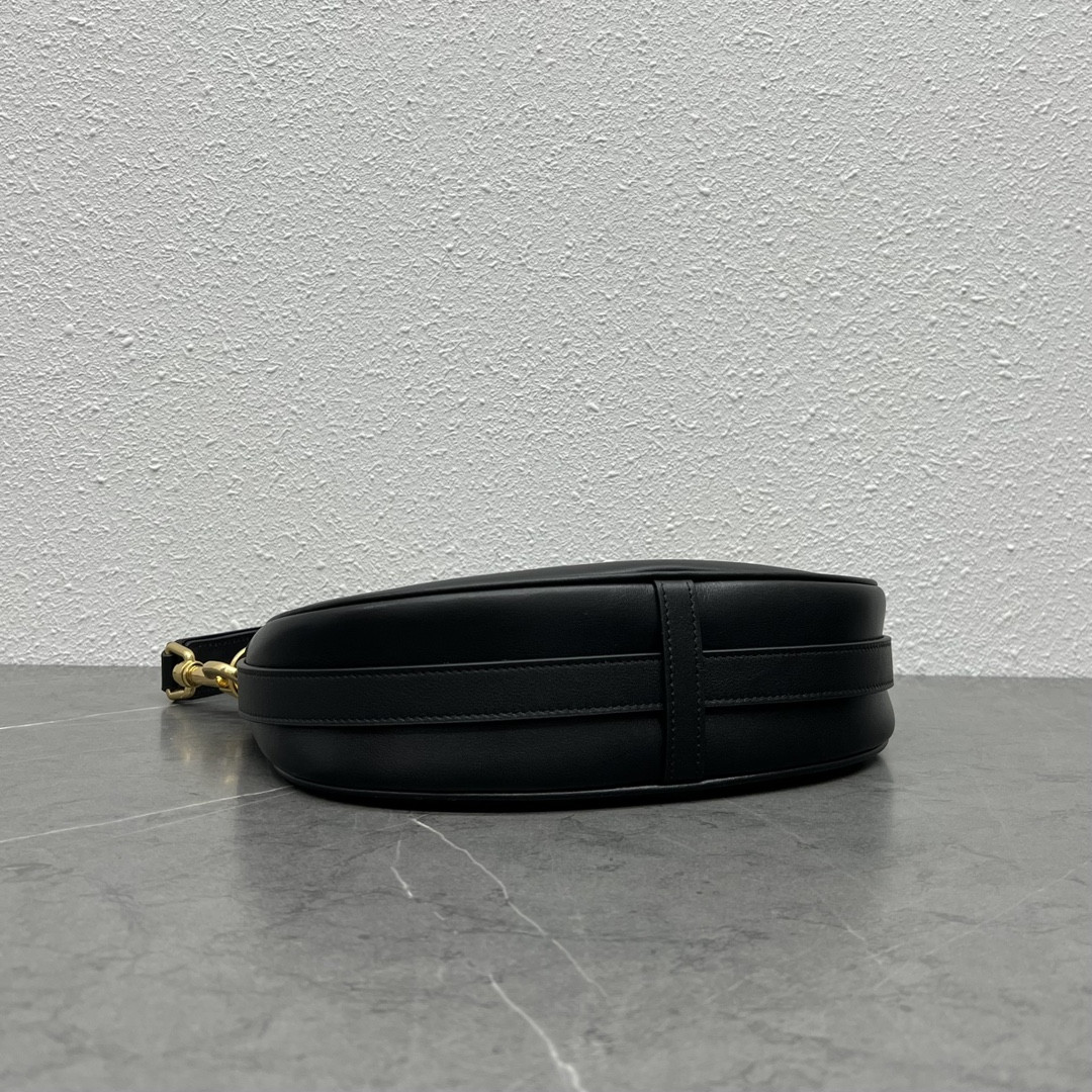 CELINE 赛琳 经典腋下包25cm AVA STRAP 黑色小牛皮新月包 可调节肩带 – Image 4 CELINE 赛琳 经典腋下包25cm AVA STRAP 黑色小牛皮新月包 可调节肩带 – Image 4