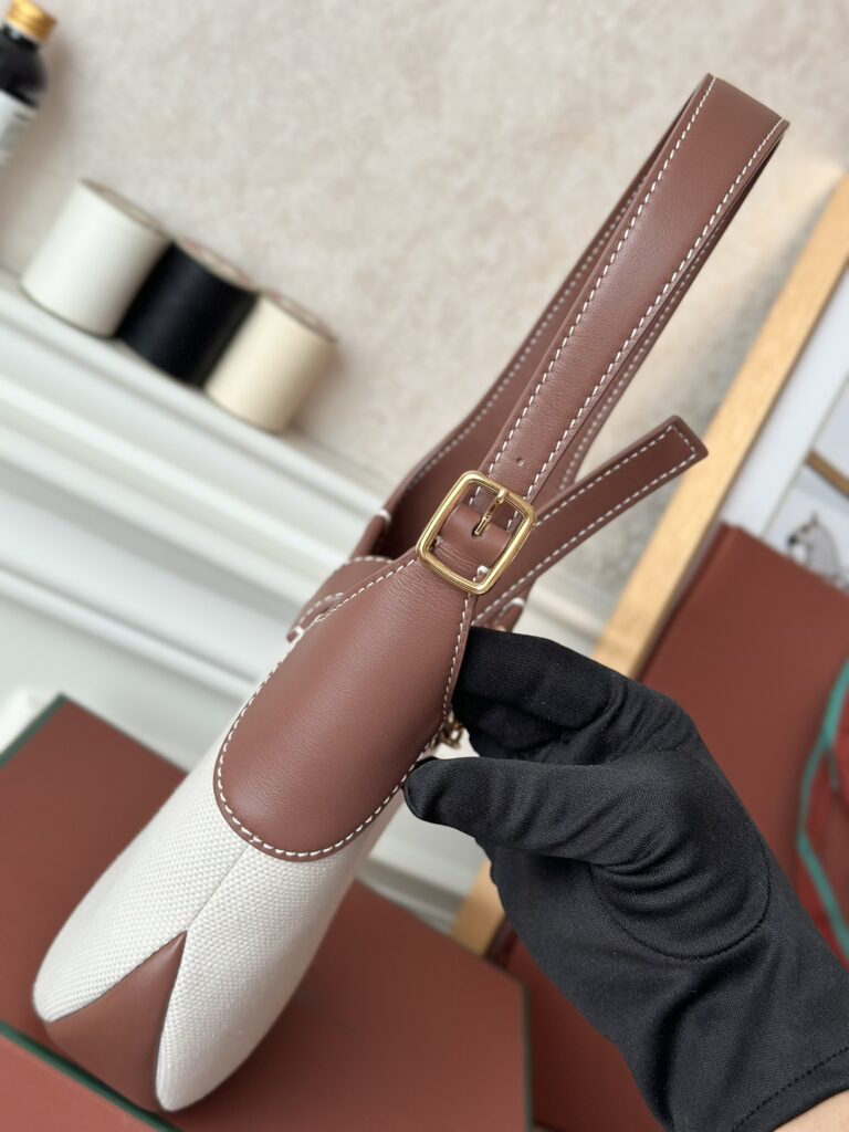 Loro Piana 诺悠翩雅 Bobbin 小号腋下包 全钢五金进口小牛皮单肩包 – Image 14 Loro Piana 诺悠翩雅 Bobbin 小号腋下包 全钢五金进口小牛皮单肩包 – Image 14