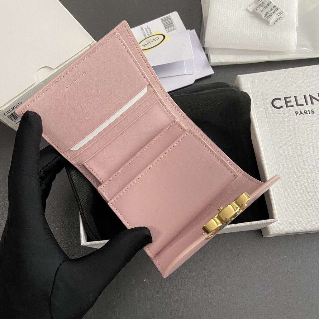 赛琳 CELINE 凯旋门短款钱包9.5cm 6款配色 经典Triomphe系列 – Image 12 赛琳 CELINE 凯旋门短款钱包9.5cm 6款配色 经典Triomphe系列 – Image 12